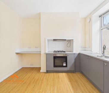 3 bedroom terraced house to rent - Photo 6