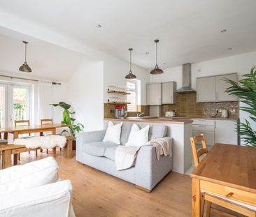 Room in a Shared House, Milton Grove, M16 - Photo 6