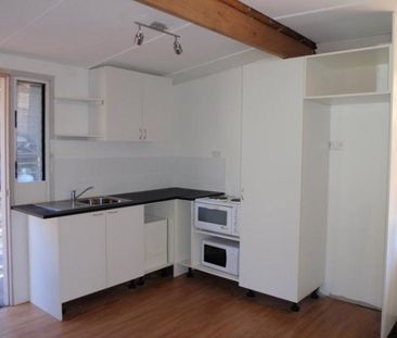 Peaceful & Private 2 bedroom granny flat. - Photo 2