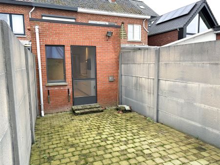 Huis met twee slaapkamers te huur. - Photo 3