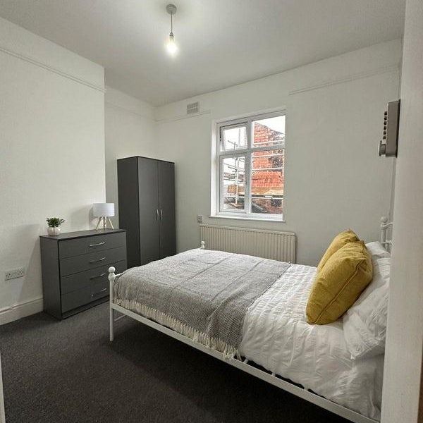5 bedroom house share to rent - Photo 1
