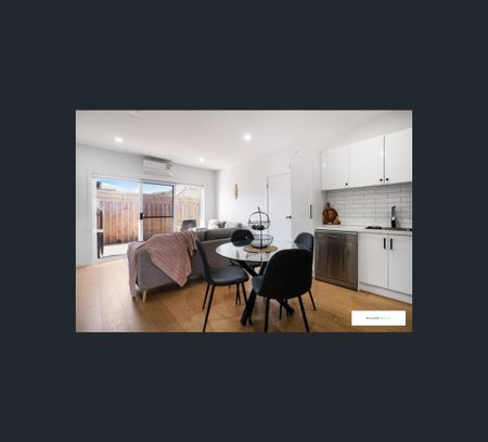 2/116 Bindi Street, Glenroy, Vic 3046 - Photo 2