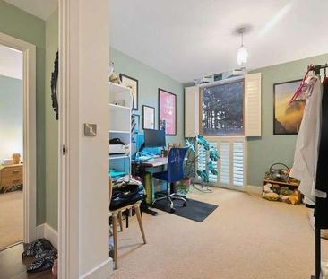 Two Bedroom New Build Flat In Surrey Quays, SE8 - Photo 5