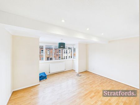 4 bedroom detached house to rent - Photo 2