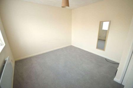 St Leonard S Court, Sandridge, AL4 - Photo 2