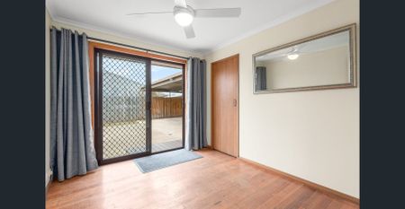 Charming Family Home in a Quiet, Convenient Location - Photo 4