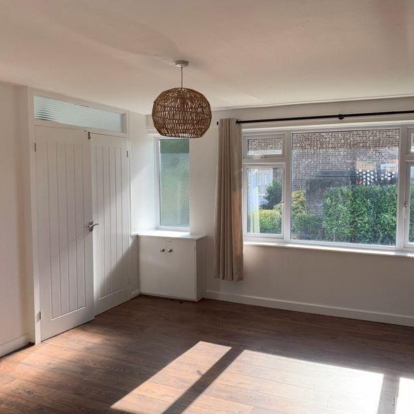 3 bedroom semi-detached house to rent - Photo 1