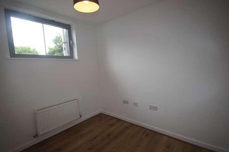 Windmill Road, Slough, SL1 - Photo 3