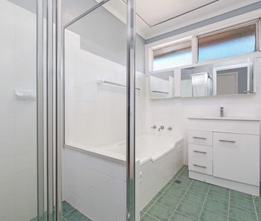 Versatile Family Living with Self-Contained Studio! - Photo 4