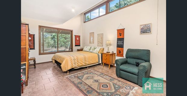 1 ACRE - AVAIL dec 1st - $700 PW - Photo 1