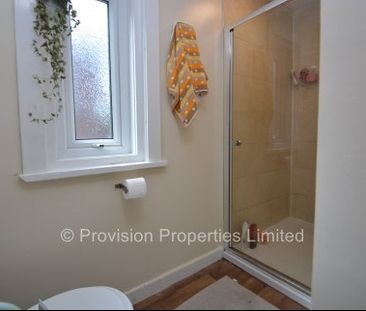 1 Bedroom Flats in Leeds - Photo 6