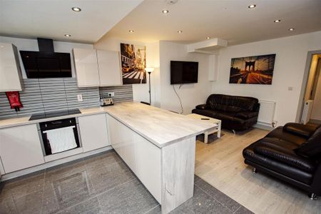 4 bedroom house to rent - Photo 2