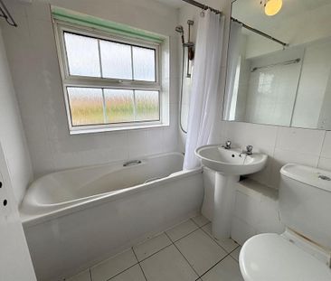 2 bedroom maisonette to rent - Photo 2