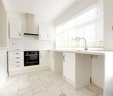 3 bedroom terraced house to rent - Photo 6