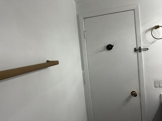 For Lease - 37 Frontier Pathway Unit# Main, Toronto, Ontario - Photo 1