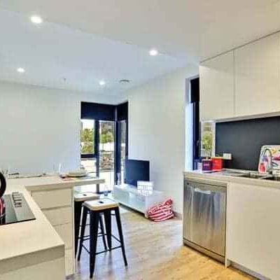 3 Bedroom Ensuite, King Single Bed - Photo 1