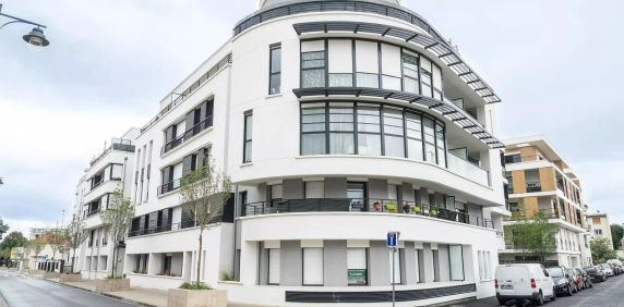 location Appartement T4 DE 91.15m² À MAISONS ALFORT - Photo 2