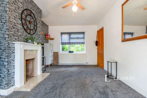 3 bedroom house to rent Vines Lane, Droitwich, WR9 - Photo 1