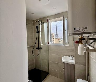 Paris XVème, métro Dupleix, Beau Studio en dernier étage rénové - Photo 3