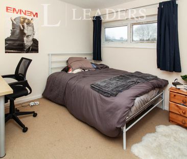 3 bedroom property to rent Kennedy Square, Leamington Spa, CV32 - Photo 5