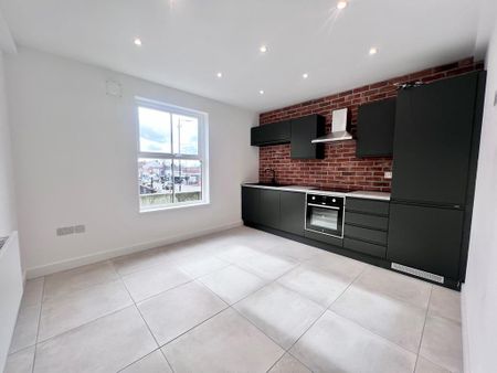 2 bedroom apartment to rent - Photo 3