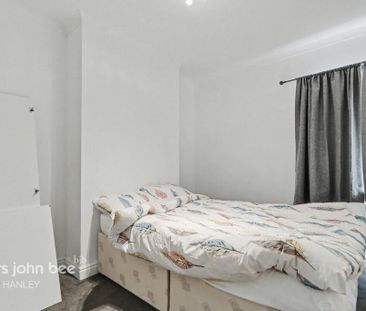 1 bedroom coach house to rent - Photo 4