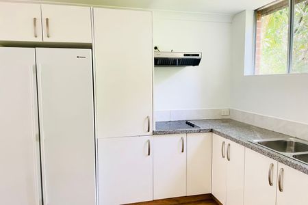 Furnished Granny Flat in Tallebudgera - Photo 2