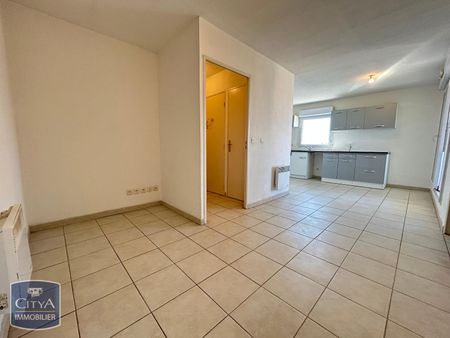 Location Appartement 2 pièces 39m² MORIERES LES AVIGNON 84310 - Photo 2