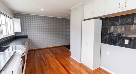 3-bed townhouse - Photo 4