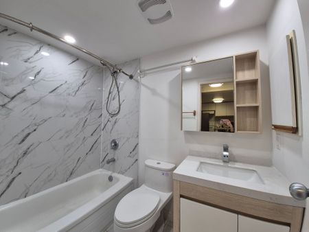 For Lease - 666 St. Clair Avenue Unit# 202, Toronto, Ontario - Photo 2