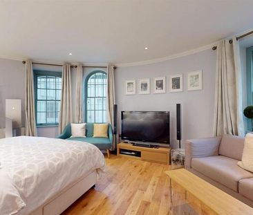 Studio to rent - Photo 1