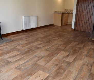 1 bedroom detached house to rent - Photo 5