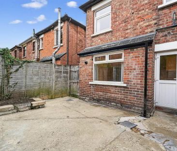 224 Shore Road, Belfast, BT15 3QB - Photo 4