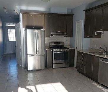 For Lease - 24 Hatton Court, Brampton, Ontario - Photo 3