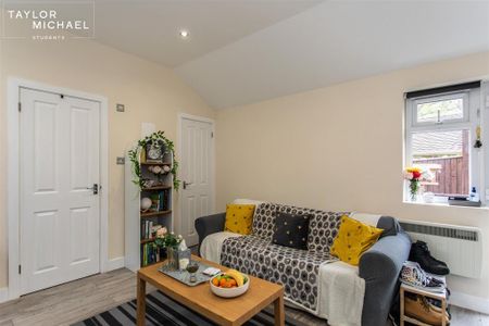 1 bedroom detached house to rent - Photo 3