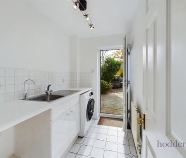 3 bedroom end of terrace house to rent - Photo 3