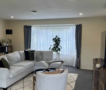 4 Bedroom Family Home in Rototuna - Photo 5