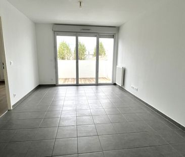 Location Appartement 2 pièces 39m² ST ANDRE DE CUBZAC 33240 - Photo 2