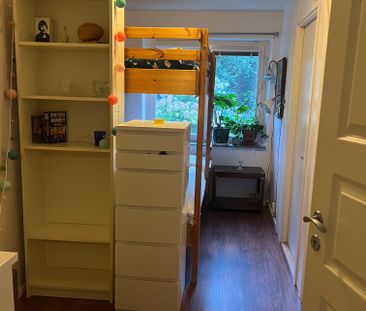 Britas gränd, Huddinge - Photo 2