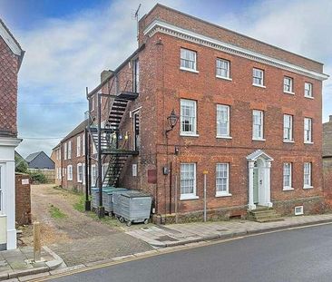 Hinde House, High Street, Milton Regis, Sittingbourne, Kent, ME10 - Photo 3