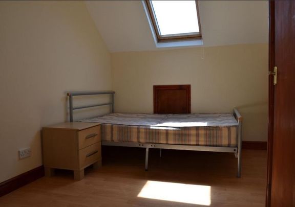 Treharris Street, Roath, Cardiff - Photo 1