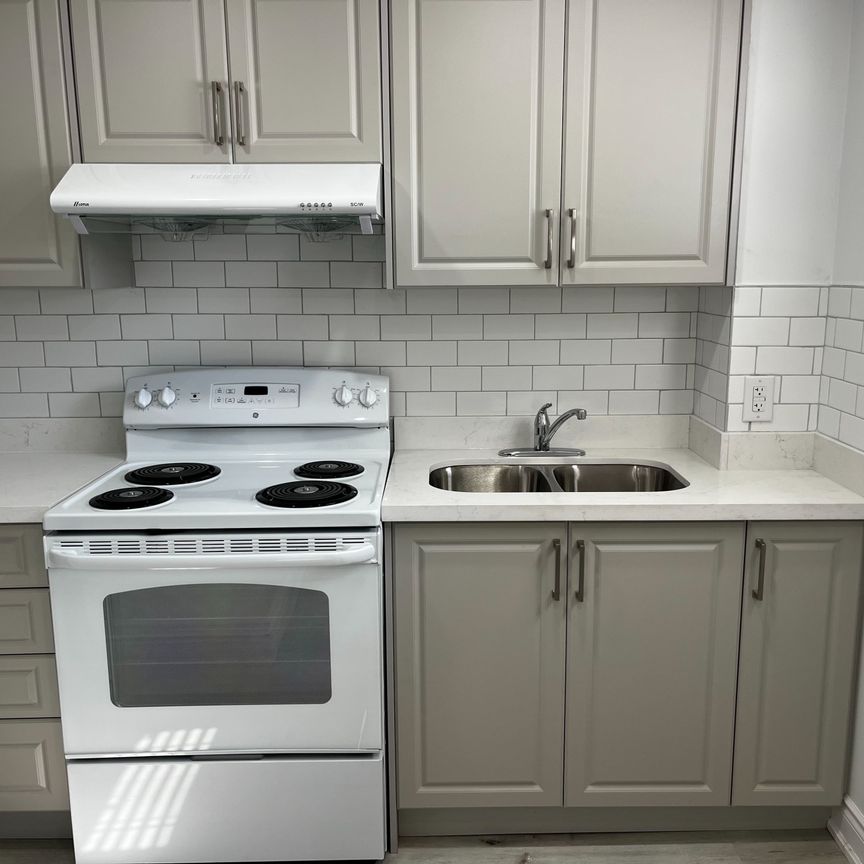 For Lease - 21 Sewells Lane, Brampton, Ontario - Photo 1