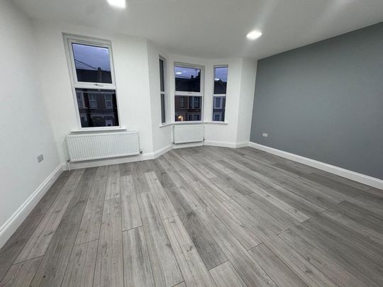 3 bedroom property to rent - Photo 1