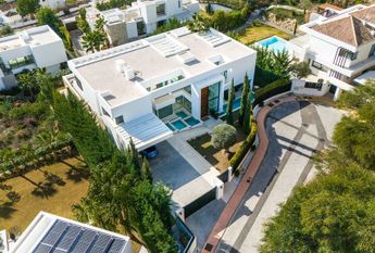 Luxury Villa for rent in Benahavís, Andalusia