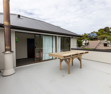 Spacious Home with Modern Comforts - Photo 5