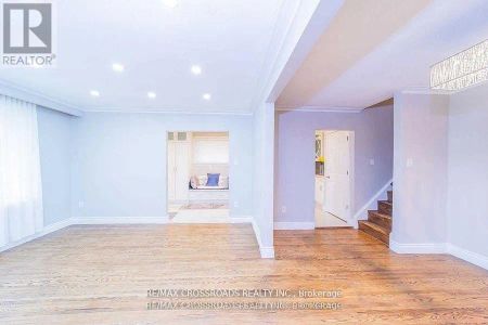 3 ALANADALE AVENUE - Photo 2