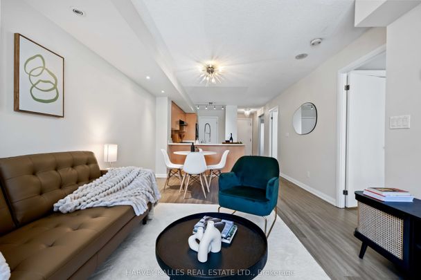 Phoebe on Queen Lofts 18 , #416 - Photo 1