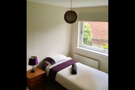 2 Bed Flat, West Winnelstrae, EH5 - Photo 4