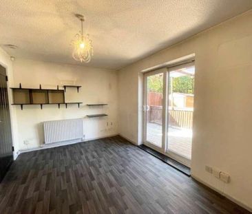 Newling Close, Beckton, E6 - Photo 1