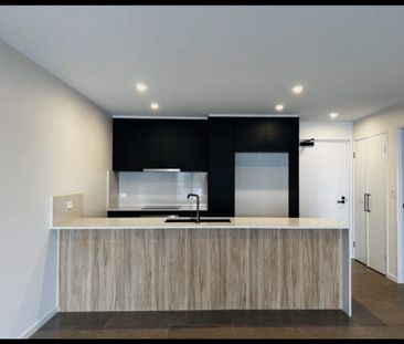 Stylish Modern Apartment in Prime Mount Gravatt East Location - Photo 5